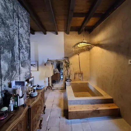 Relax En Casona Unica Lanueva Patio Compartido