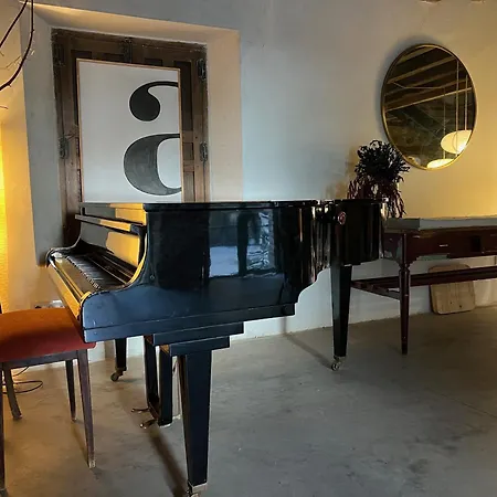 Relax En Casona Unica Lanueva Patio Compartido *