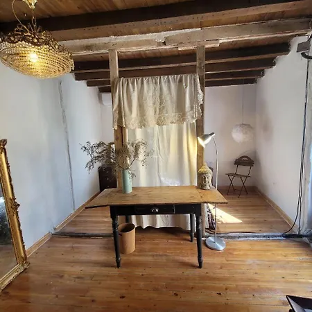 Relax En Casona Unica Lanueva Patio Compartido Канделеда