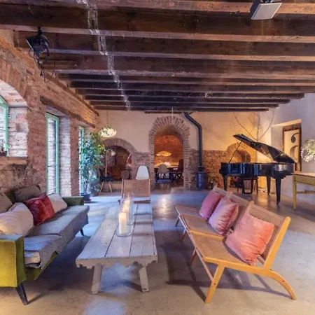 Relax En Casona Unica Lanueva Patio Compartido Apartment *