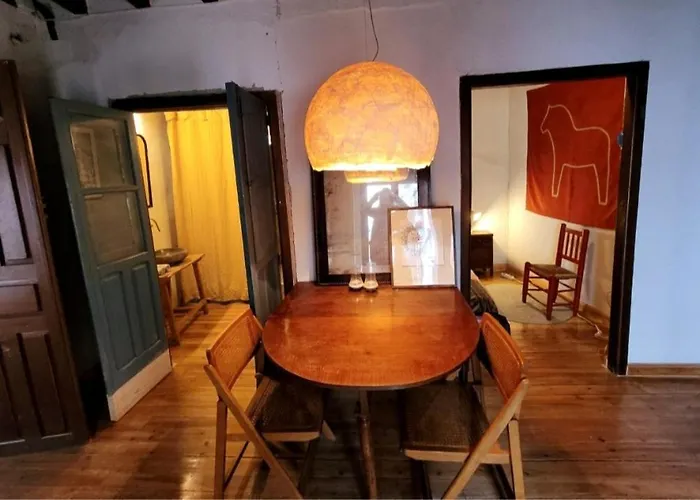 Relax En Casona Unica Lanueva Patio Compartido 칸델레다