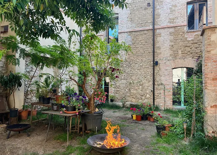 Relax En Casona Unica Lanueva Patio Compartido *