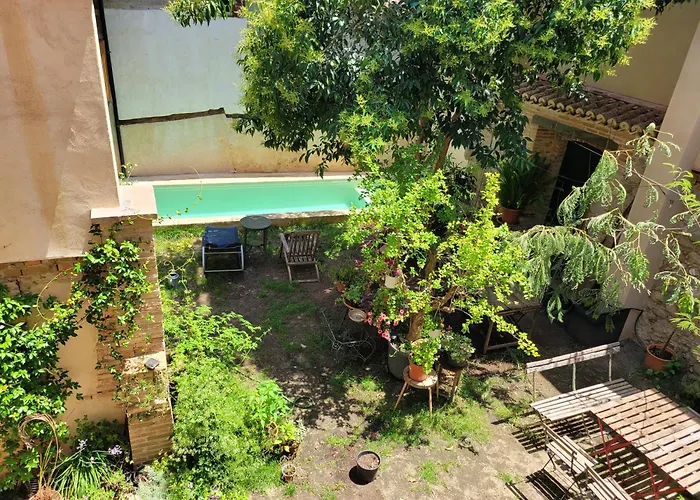 Relax En Casona Unica Lanueva Patio Compartido 칸델레다