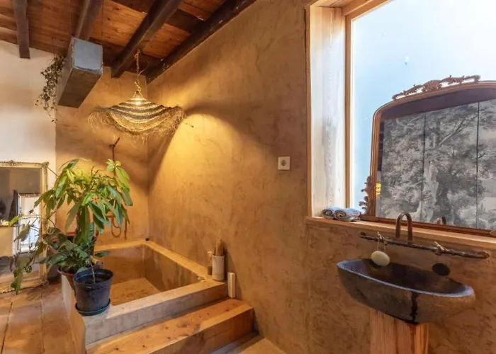 Relax En Casona Unica Lanueva Patio Compartido 칸델레다