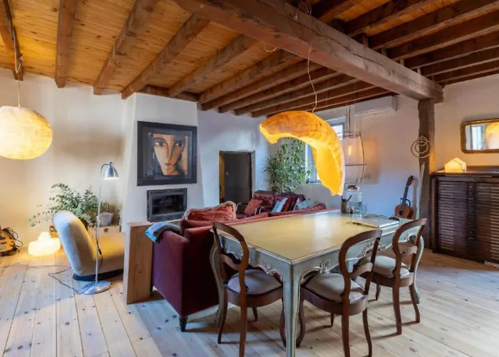 Relax En Casona Unica Lanueva Patio Compartido 아파트 칸델레다