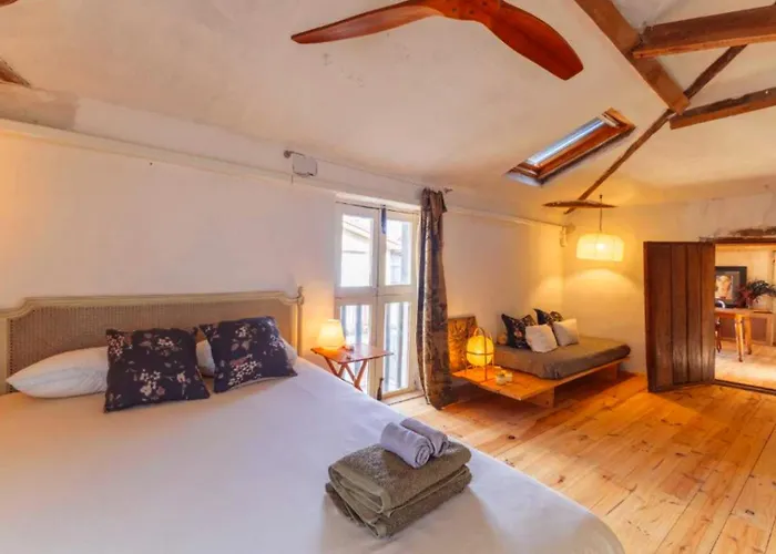 Relax En Casona Unica Lanueva Patio Compartido 아파트