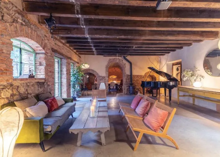 Relax En Casona Unica Lanueva Patio Compartido 아파트 *